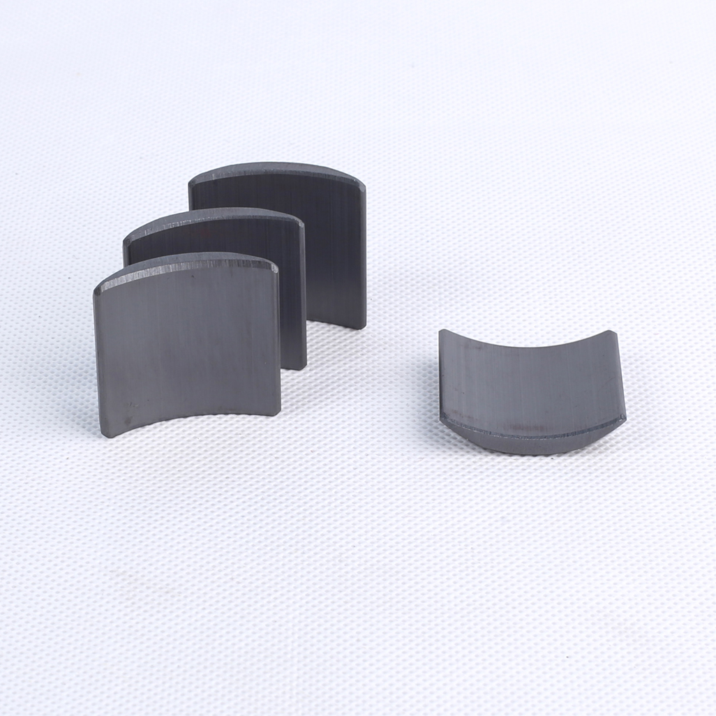 Segment Ferrite Magnet SF-12-5246