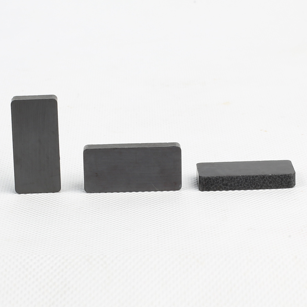 Block Ferrite Magnet BF-8-6105