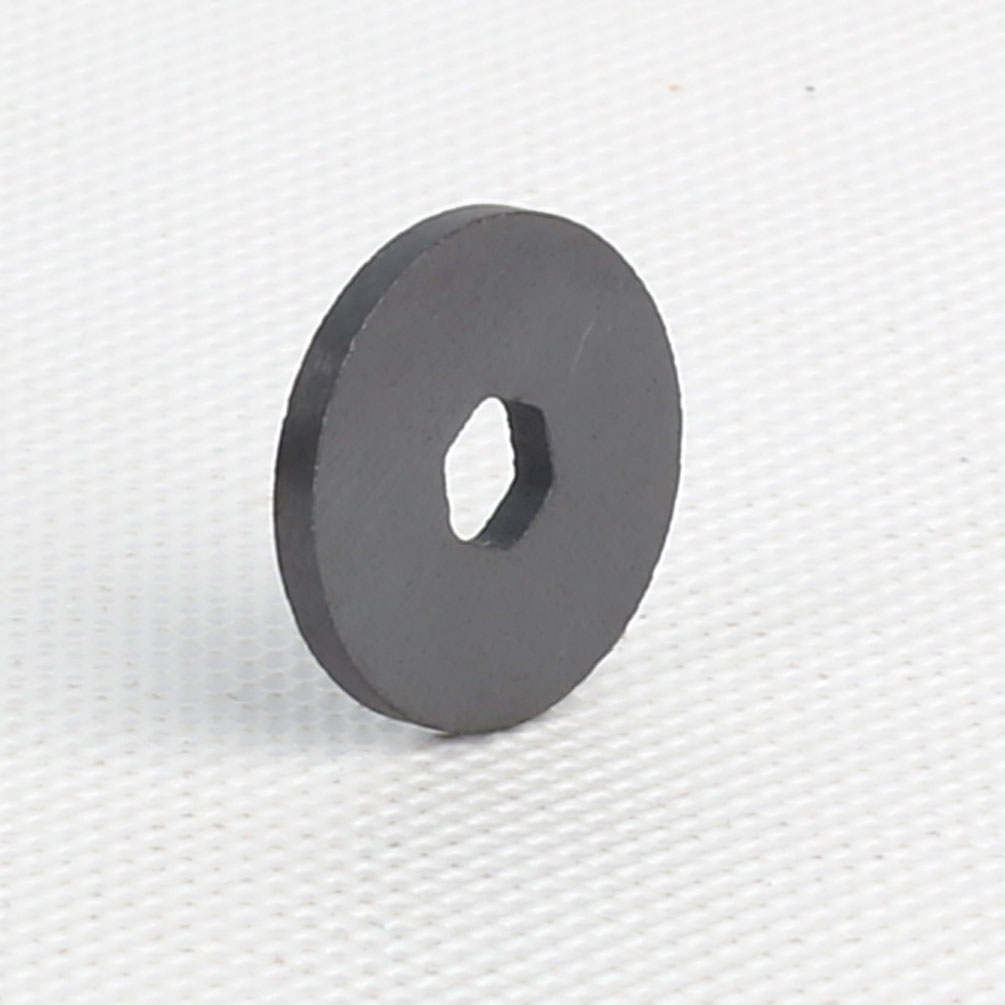 Isotropic Ferrite Magnet IF-6-6818
